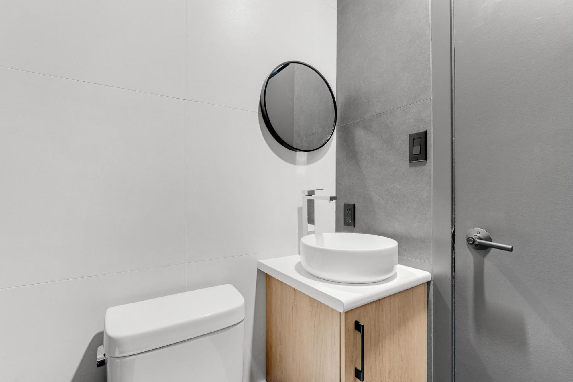 Lift Hotel Montreal Luaran gambar