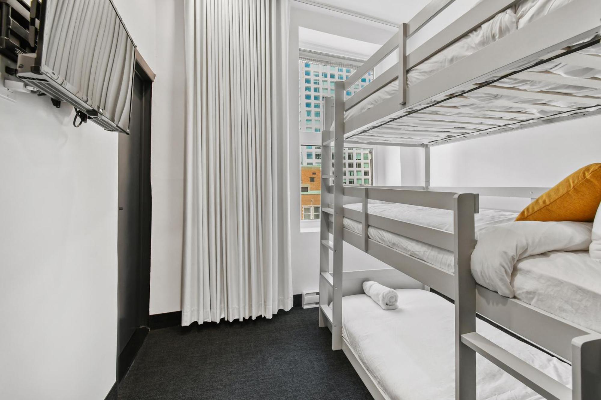 Lift Hotel Montreal Luaran gambar
